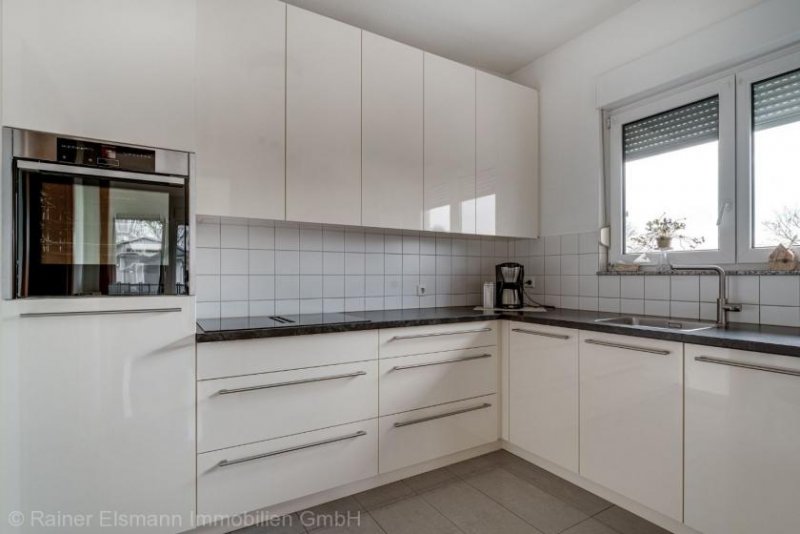 Emmerich am Rhein Emmerich: XL-Penthouse-Wohnung mit Blick auf den Emmericher Hafen – 3 Schlafzimmer und Dachterrasse Wohnung kaufen