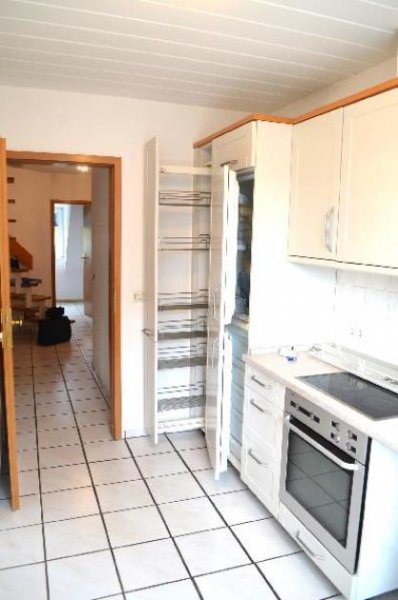 Duisburg Gepflegte 4-Zimmer Maisonette-ETW im 2. OG mit 92 m², großer Balkon, Keller, Garage, Stellplatz Wohnung kaufen