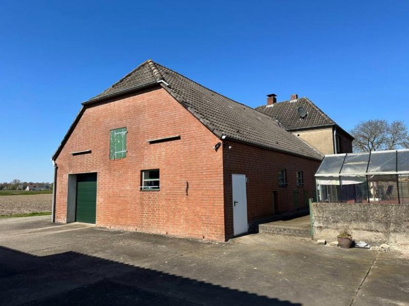 Kleve (Kreis Kleve) Charmantes Bauernhaus mit Nebengebäuden im Außenbereich von 47533 Kleve-Keeken Haus kaufen