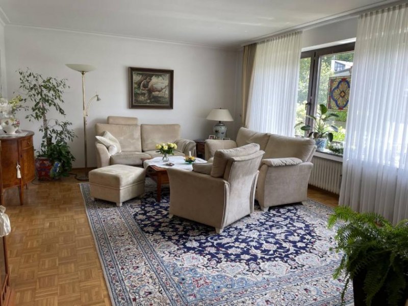 Kleve (Kreis Kleve) Grundsolides Wohnhaus mit wunderschönem Garten in Kleve-Donsbrüggen Haus kaufen