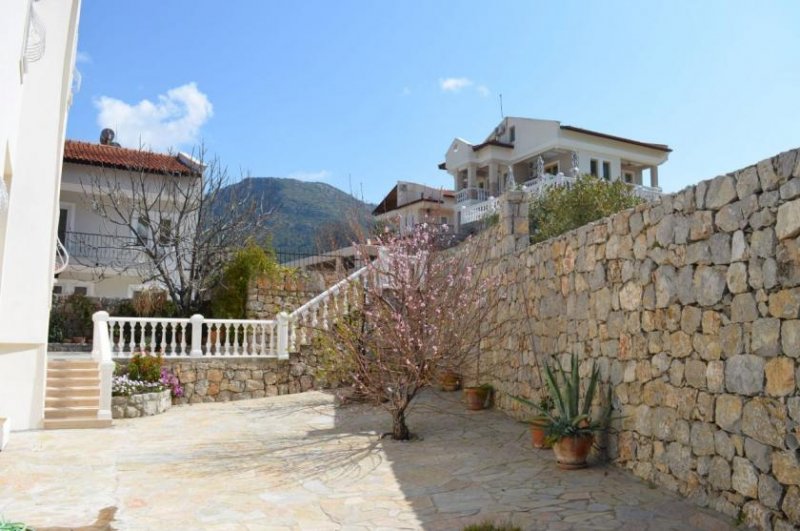 Üzümlü Wunderschöne freistehende Villa in einem zauberhaftem Bergdorf Haus kaufen