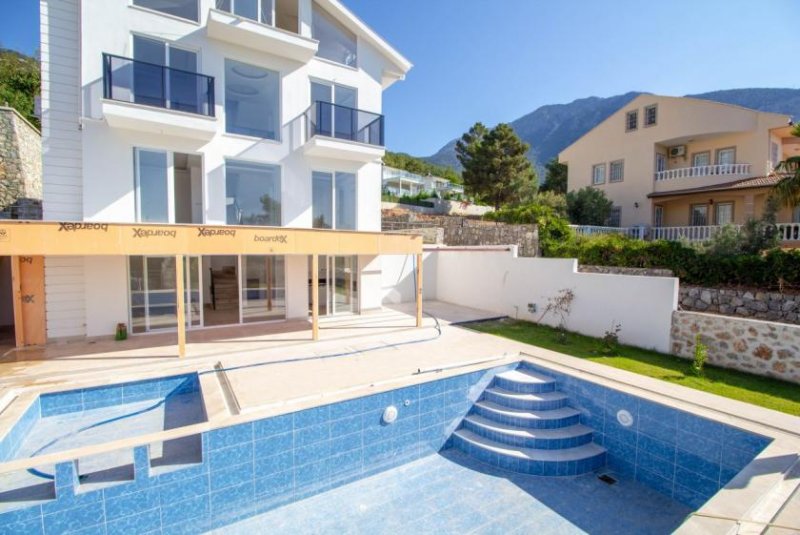 Fethiye Grosszügige Luxus Villa mit privatem Pool in sehr guter Lage nahe Ölüdeniz Haus kaufen