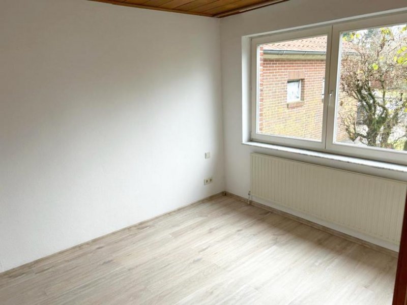 Neuenhaus #RESERVIERT# Doppelhaushälfte mit 2 Wohnungen in guter Lage von Neuenhaus Haus kaufen