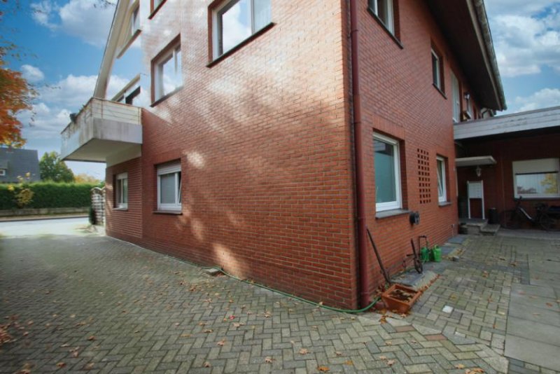 Itterbeck ##RESERVIERT## Attraktives Wohnhaus mit 5 Eigentumswohnungen in Itterbeck Haus kaufen