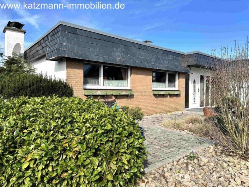 Erftstadt Winkelbungalow mit Garage und idyllischem Garten im Herzen von Lechenich zu verkaufen - 10 Fußminuten bis zum Markt! Haus