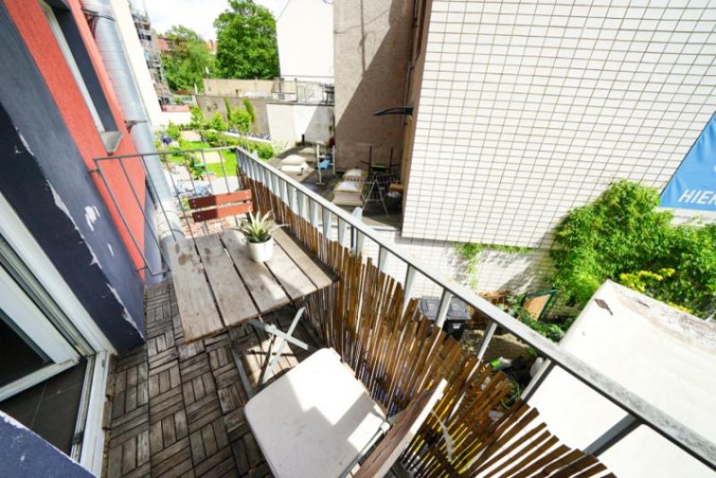 Köln City Vibes! 2-Zimmer-Stadtperle mit Balkon am Aachener Weiher Wohnung kaufen