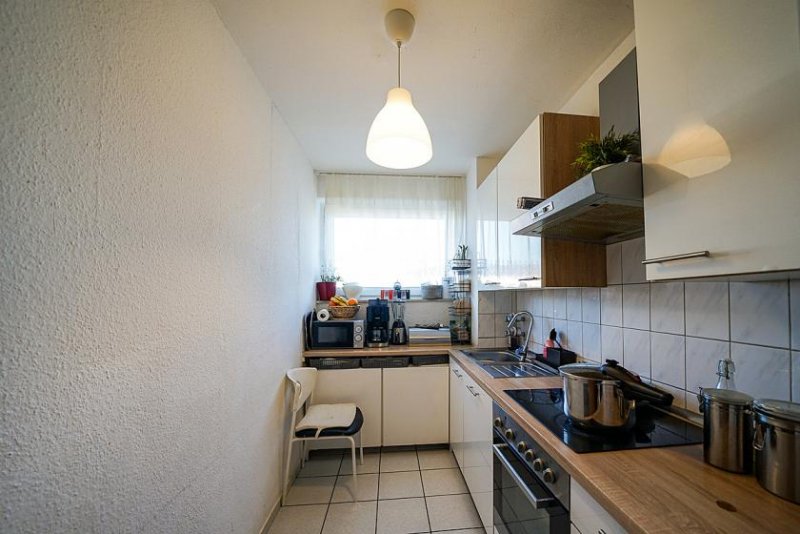 Köln VIDEOBESICHTIGUNG: Vermietete 4 Zi.-Eigentumswohnung mit großer Loggia & TG-Stellplatz in Köln-Kalk Wohnung kaufen