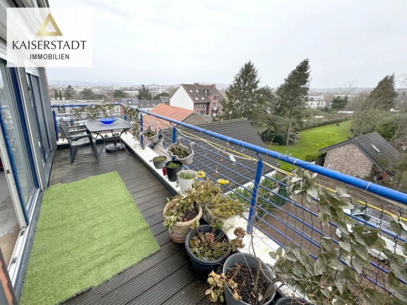 Aachen Mit dem Aufzug in die Wohnung! Vermietete Penthouse-Wohnung mit Blick über Aachen Wohnung kaufen