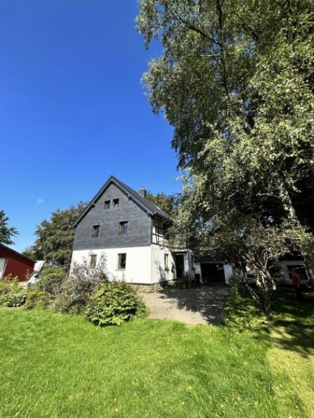 Monschau Modernisiertes Fachwerkhaus mit viel Platz in Höfen Haus kaufen