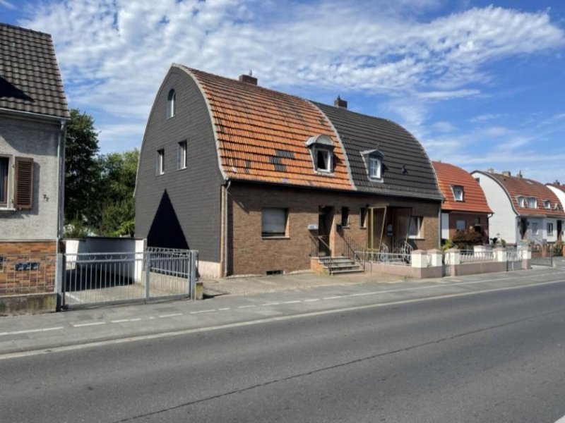 Bonn BONN-PÜTZCHEN, 2-3 Zimmer EG-Wohnung, ca. 65 m² mit ca. 300 m² Garten im 2 Part.Haus, 3 Stellplätze Wohnung kaufen