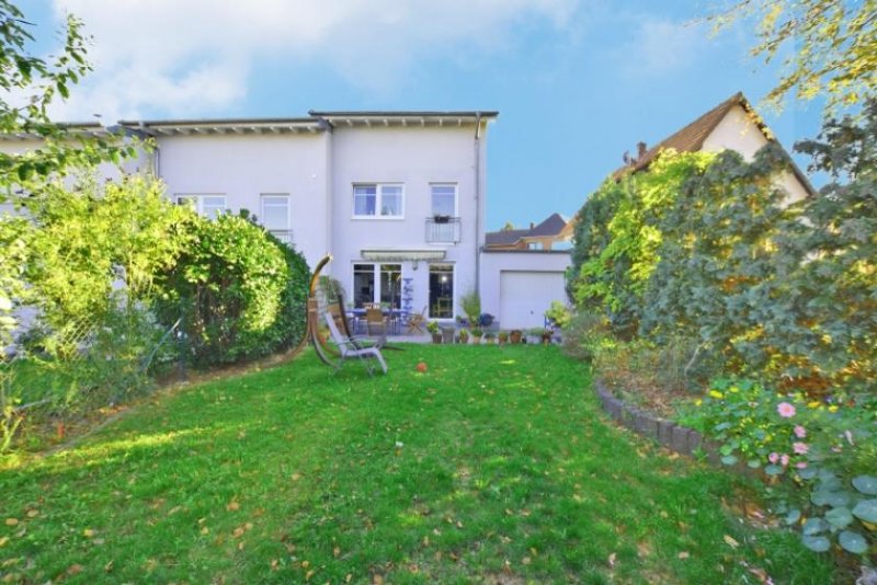 Bornheim (Rhein-Sieg-Kreis) Kapitalanlage in RÖSBERG: Modernes Haus mit schöner Dachterrasse! Haus kaufen