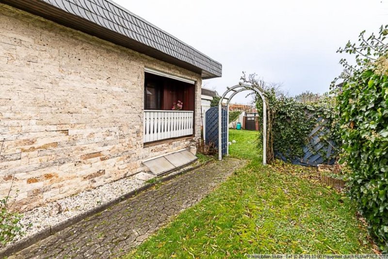 Harscheid Großzügiger Bungalow mit Garten und Garagen im Höhenort Harscheid Haus kaufen