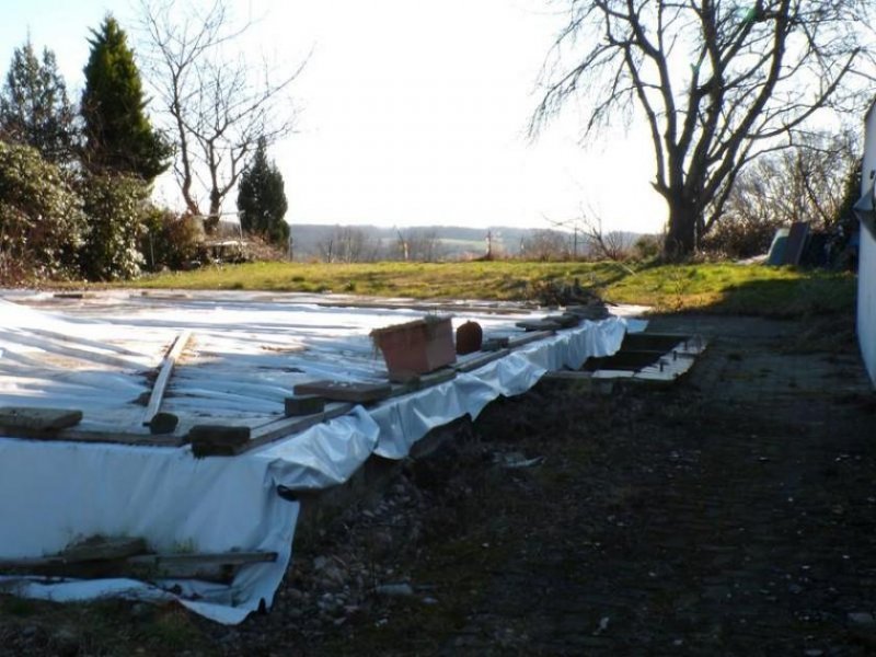 Much Baugrundstück mit traumhaftem Blick - mit fertigem Keller und Terrassenfläche, Garage + Carport Grundstück kaufen