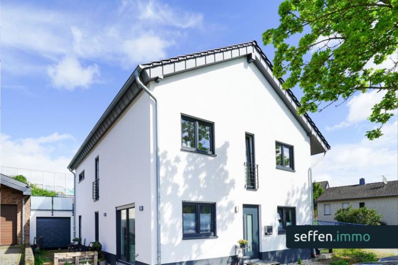 Mechernich *Eine seltene Gelegenheit: Hochwertiges Neubau-EFH mit ELW (KfW 55) für gehobene Wohnansprüche* Haus kaufen