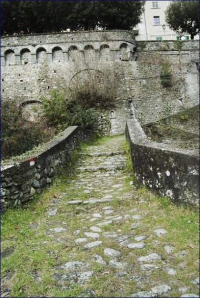 Bagnone di Lunigiana ***Großer Landsitz mit Mühle, zur Nutzung als B&B in der Toscana Lunigiana, sucht neuen Eigentümer*** Haus kaufen