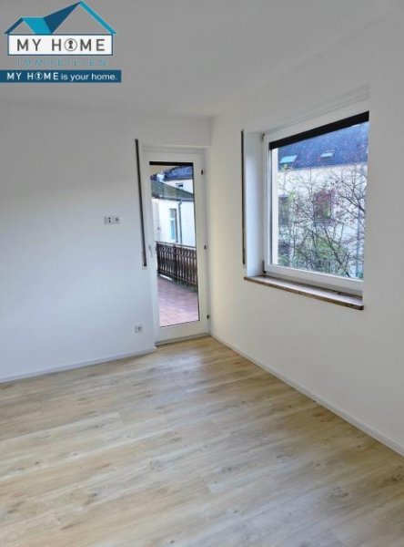 Trier Kernsanierte & energetisch modernisierte, zentrale Wohnperle, 4 ZKB, G.-.Bad, Diele ca. 143 m² Wohnung kaufen