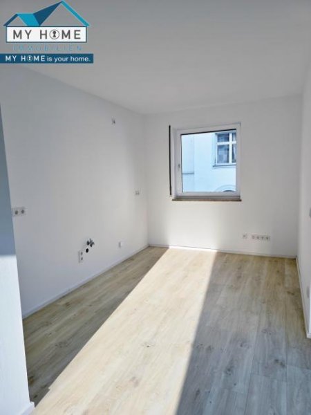 Trier Kernsanierte & energetisch modernisierte, zentrale Wohnperle, 4 ZKB, G.-.Bad, Diele ca. 143 m² Wohnung kaufen