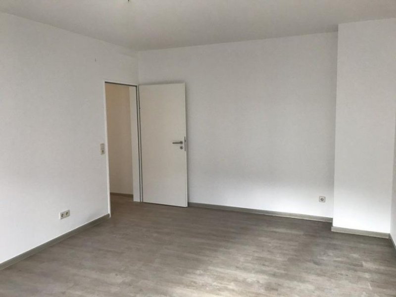 Konz Garantiemiete auf 3 Jahre mtl. 1.000 EUR, Rendite 4,5 % * gepfl. Balkonwohnung - 4 ZKB, Gäste-WC, ca. 110 moderne m² Wohnung