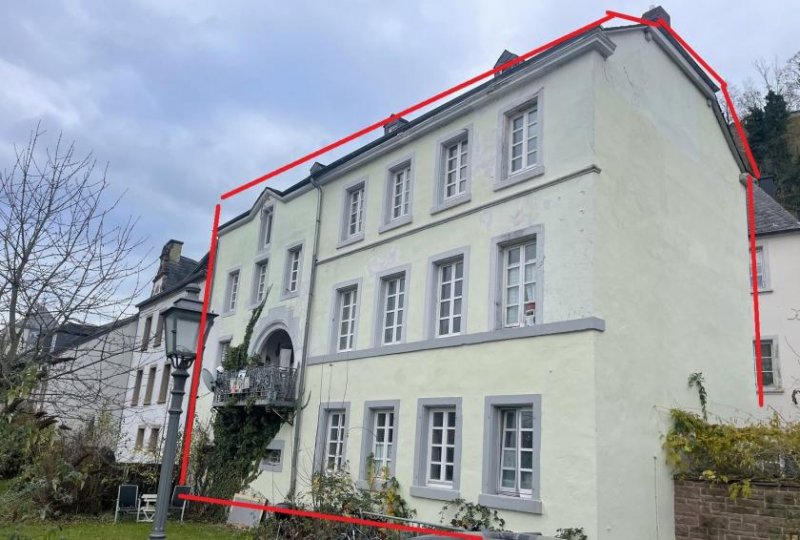 Saarburg Mehrfamilien-Wohnhaus (4 - 5 Whg.) mit Blick auf die Saar und die Burg -gute Wohnlage- Haus kaufen