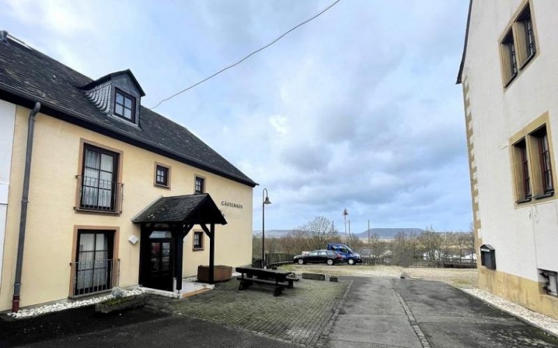 Klausen drei Gebäude für einen Preis, ein historisches Hotel mit Restaurant, ein extra Gästehaus und ein Privathaus (vor den Toren 