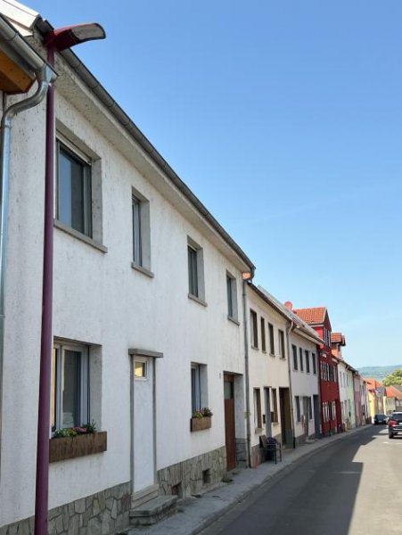 Ockenheim PREISREDUZIERUNG! Einfamilienhaus mit Büro, Apartment und Lagerhalle in Ockenheim zu verkaufen! Gewerbe kaufen