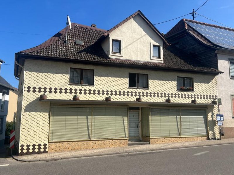 Windesheim Ein- Zweifamilienhaus mit ehemaligem Ladenlokal in Windesheim zu verkaufen. Haus kaufen