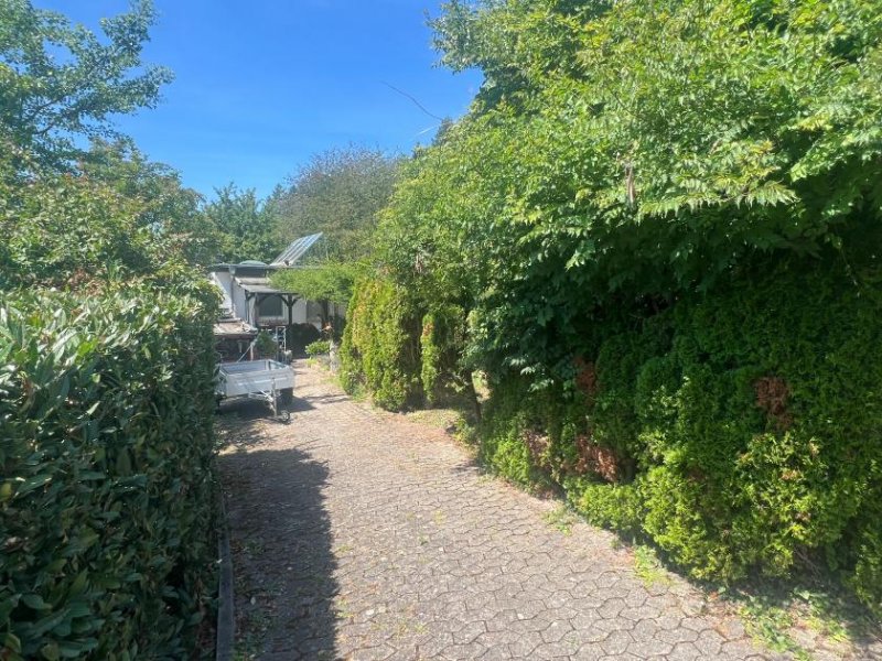 Bad Sobernheim Schönes Einfamilienhaus mit ELW mit großem Grundstück, in Top-Lage von Bad Sobernheim zu verkaufen. Haus kaufen