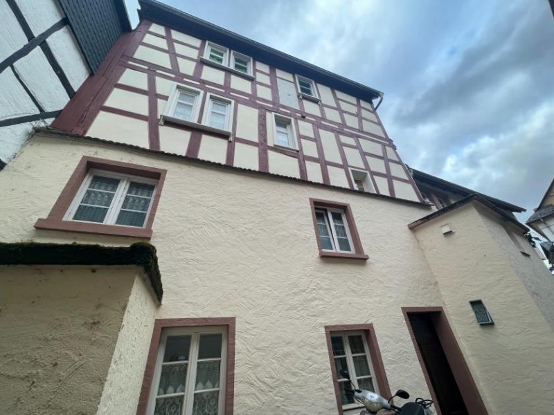 Meisenheim Top-Gelegenheit! Historisches Fachwerkhaus mit 5 Wohneinheiten in Meisenheim zu verkaufen! Haus kaufen