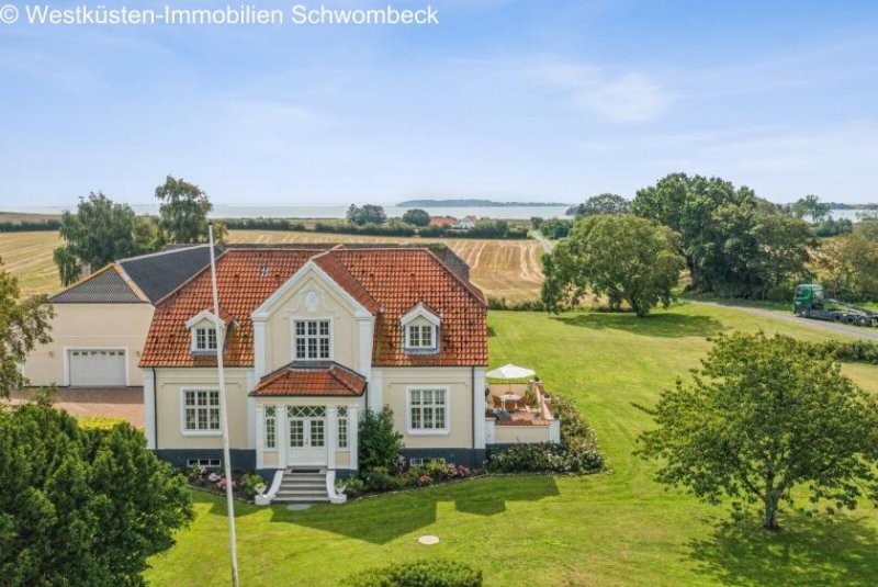  Faaborg Elegantes Herrenhaus mit großem Grundstück und Ostseeblick! Haus kaufen