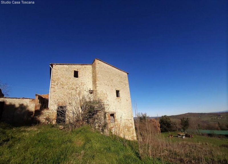 Castelnuovo di Val di Cecina Anktikes Landhaus zum Restaurieren Haus kaufen