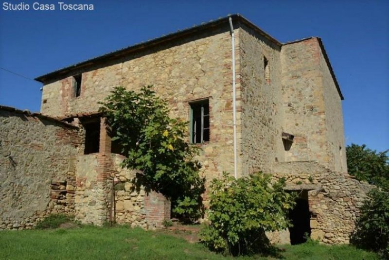 Castelnuovo di Val di Cecina Anktikes Landhaus zum Restaurieren Haus kaufen