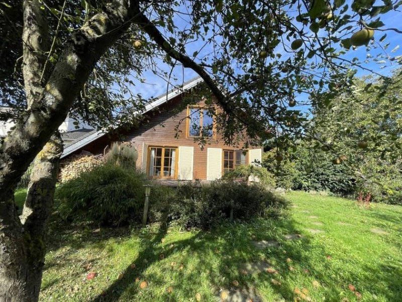 Kastellaun Wohnhaus im Ort Macken, Niederenergie, mit Garten in herrlicher Lage mit Fernsicht (Mosel-Hunsrück)    ! wohnen ! !