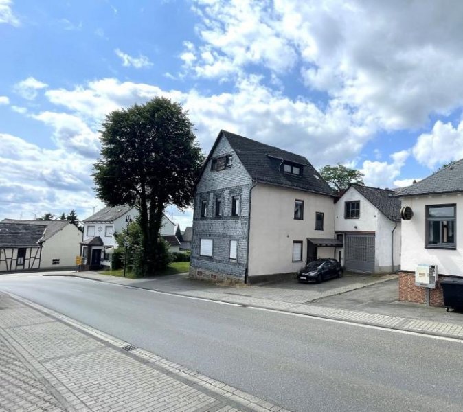 Laubach bei Kastellaun im Hunsrück / Wohnhaus mit großer Schlosserwerkstatt und großen Garagen Haus kaufen