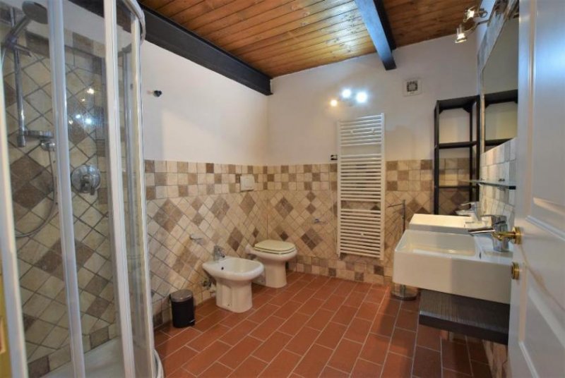 Riol Elba Capo d´Arco - Wohnung in Villa mit 2 Wohnungen und sehr großem Garten Haus kaufen