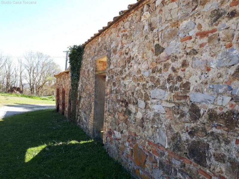 Castellaccia Großes landwirtschaftliches Anwesen in traumhafter Lage Haus kaufen