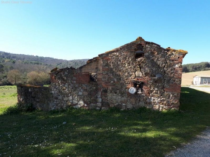 Castellaccia Großes landwirtschaftliches Anwesen in traumhafter Lage Haus kaufen