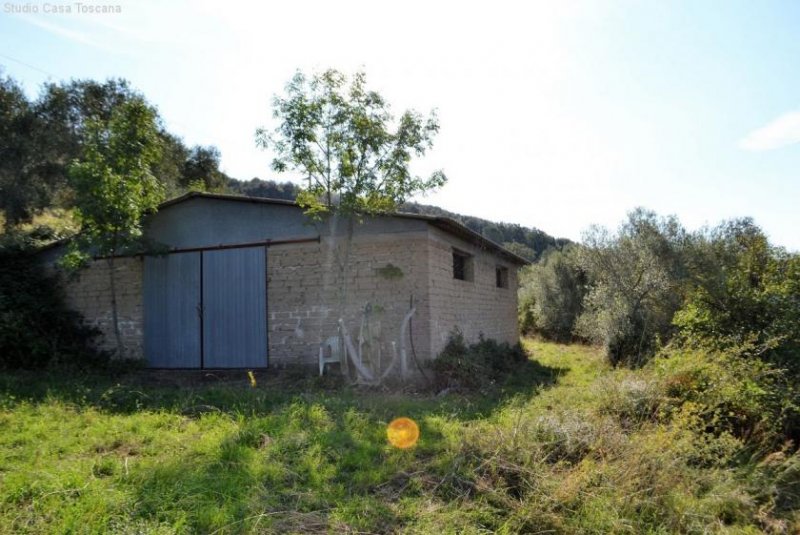 Sticciano Baugrundstück mit genehmigtem Projekt für eine 125 qm große Landhausvilla mit Veranda Grundstück kaufen