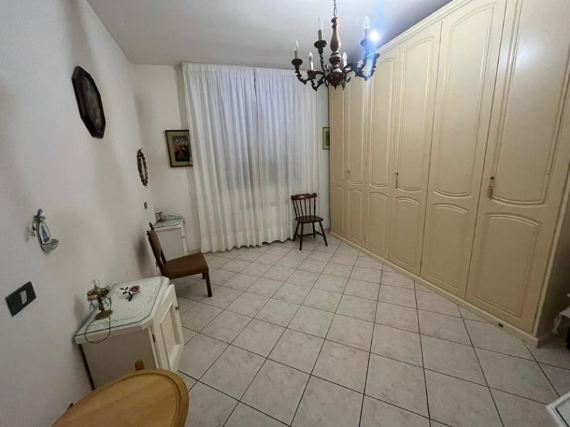 GROSSETO 4 VANI CON TAVERNA E GIARDINO Wohnung kaufen