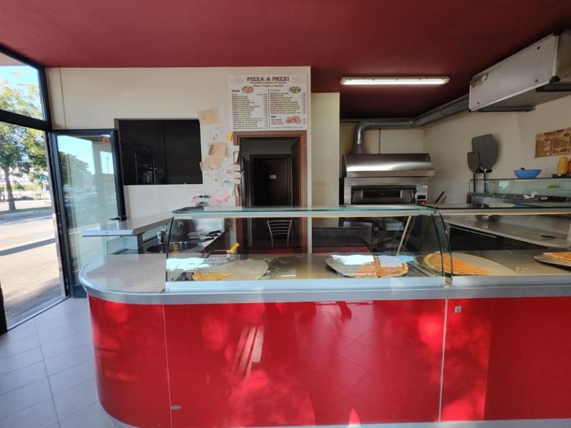 GROSSETO ATTIVITA' DI PIZZERIA Gewerbe kaufen