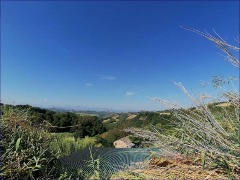 Fermo ***Zertifizierter Bio-Bauernhof mit großer Landfläche, Nebengebäude, im idyllischen Fermo*** Haus kaufen