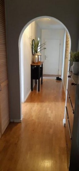 Maintal Gepflegte 3-Zi-Wohnung mit neuwertigem Bad, Balkon und Stellplatz in ruhiger Lage Wohnung kaufen