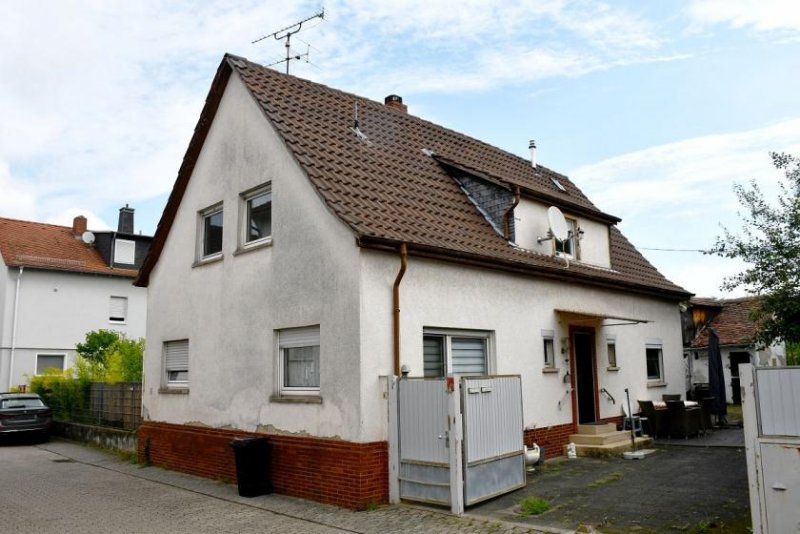 Darmstadt **RESERVIERT** Ein- bis Zweifamilienhaus, ausbaubare Scheune, Nebengebäude, Baugrundstück: Hier sind Ihren Wohn- und keine