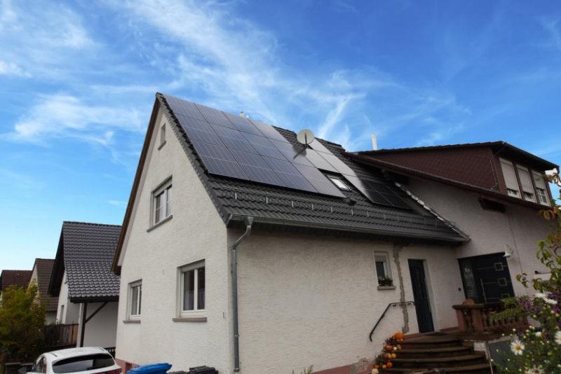 Groß-Umstadt DIETZ: Bezahlbares modernisiertes EFH mit Garage - PV - Klima - Wärmepumpe in Kleestadt! Haus kaufen