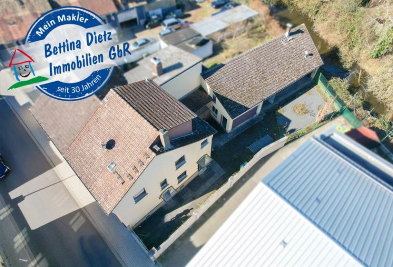 Babenhausen DIETZ: Großzügige Doppelhaushälte mitten in Babenhausen! mit Nebengebäude, Garage und Keller! Haus kaufen