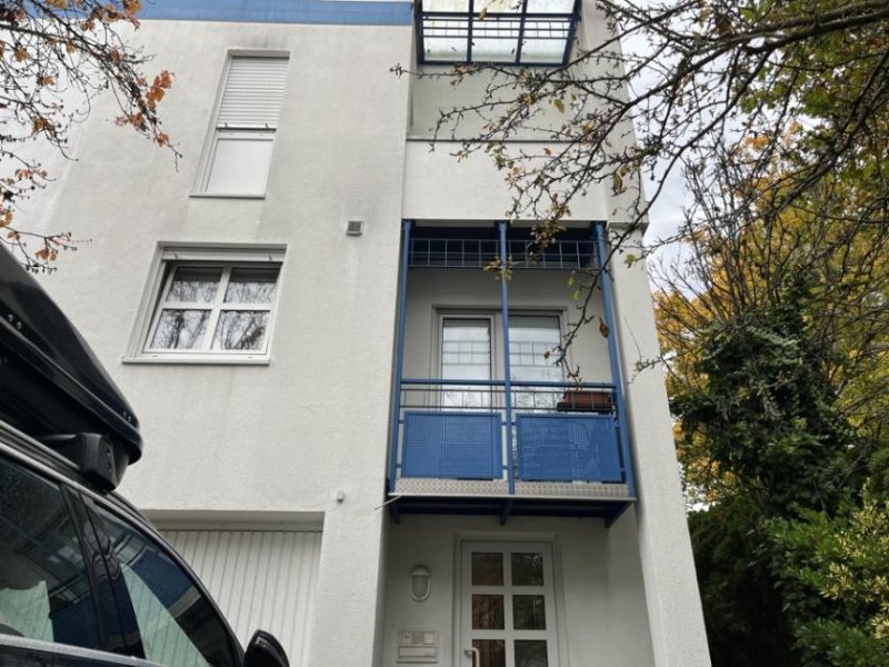 Wiesbaden Attraktives Reihenendhaus mit Garage und Garten in Wiesbaden - Bereits Freigestellt Haus kaufen