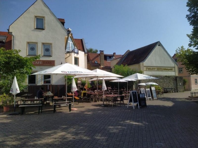 Hofheim am Taunus Top-Gelegenheit! Vermietetes Bistro und 2 Wohneinheiten in zentraler Lage von Hofheim zu verkaufen. Haus kaufen