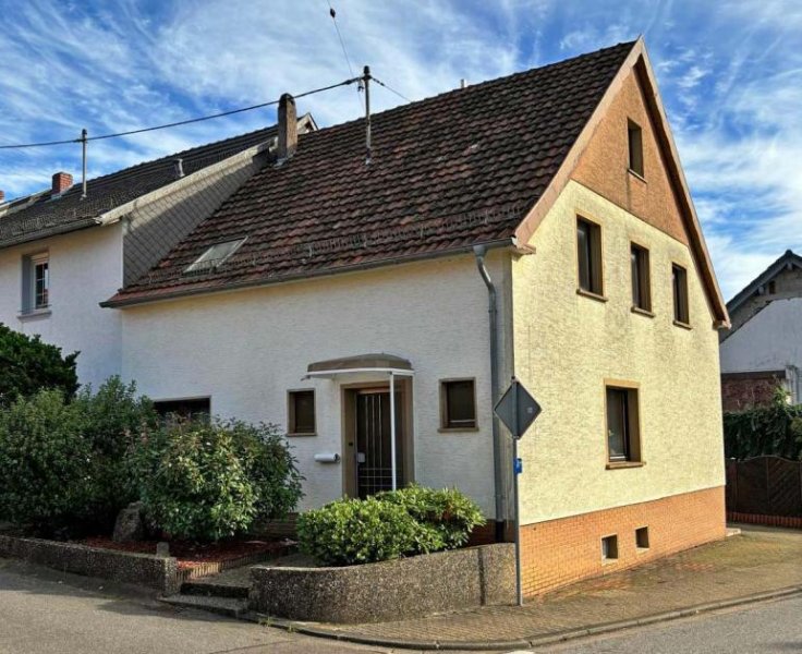 Losheim am See Gemütliches Häuschen in Losheim-Bergen Haus kaufen