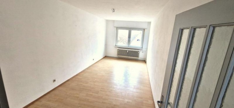 Mannheim 3 Familienhaus, Scheune und ein großes Grundstück mit viel Potential Haus kaufen