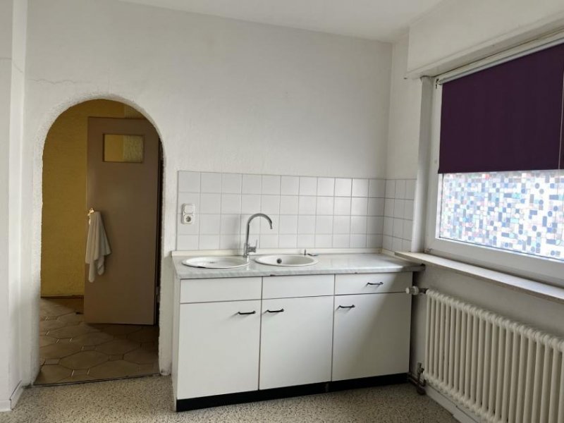 Mannheim Neckarau: 2 - 3 Familienhaus mit Innenhof und 2 Garagen Haus kaufen