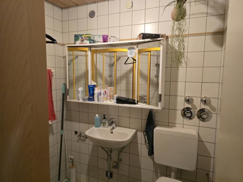 Lampertheim Sehr schöne sonnige und ruhig gelegene 2 Zimmer-Wohnung mit Balkon in Lampertheim zu verkaufen. Wohnung kaufen